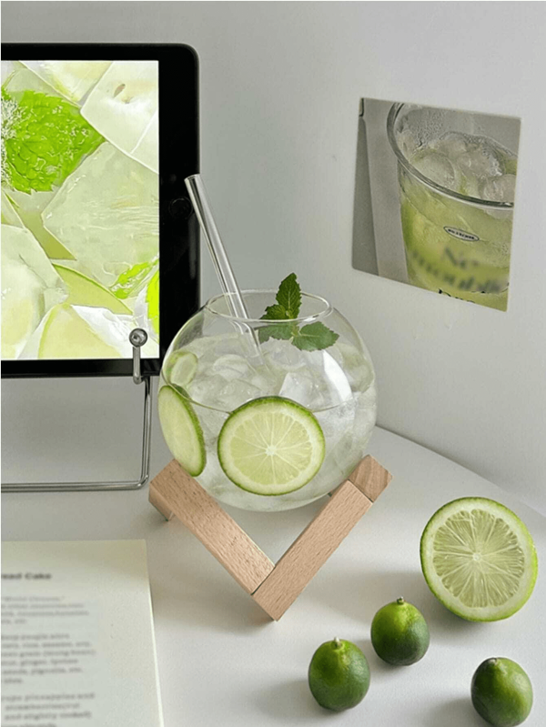 1 Set 450ml Round Moon Cocktail Glass With Wooden Base, Clear Spherical Wine Glass, Smoothie Bowl, Creative Juice Glasses, Drinking Glasses, For Bar, Pub, Club, Restaurant, Home Use, Summer Drinkware Accessories