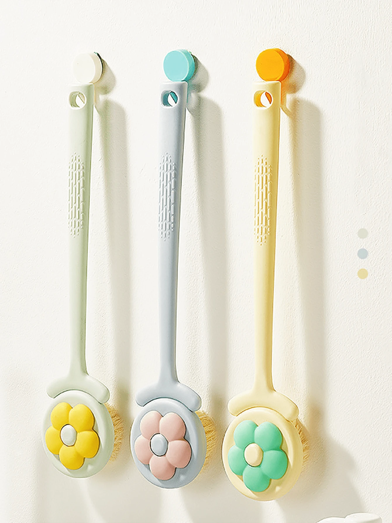 1pc Flower Shaped Loofah Back Scrubber, Soft Bristle Long Handle Body Brush For Bathing And Shower Cleaning - 1pc - View 1