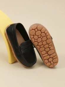 1 par de zapatos planos de PU para bebés/niños pequeños, zapatillas casuales de suela blanda para niños, mocasines estilo vintage sin cordones para niños/niñas para vestir, gatear, ir a la escuela, y usar en exteriores - Negro - Ver 5