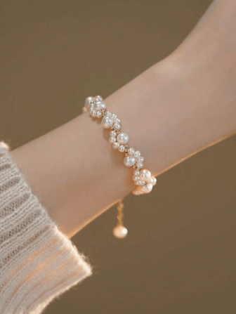 1 件女孩猫爪珍珠手链，简约百搭日常佩戴