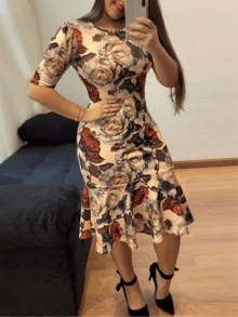 女士复古花卉印花荷叶边连衣裙，夏季针织面料圆领涤纶和氨纶中长连衣裙 - 彩色 - 查看 2