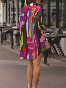 Plus Size Women's Contrast Color Print Button Down Long Shirt - Violet Purple - View 2