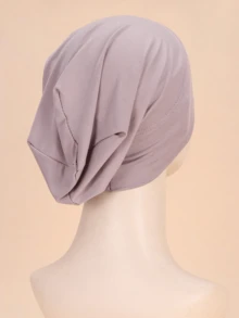 牛奶拉绒柔软针织无檐便帽，适合日常佩戴