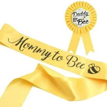 2 pièces/Ensemble écharpe dorée "Maman à Bee" et badge en fer-blanc "Papa à Bee" Kit combo pour la fête de douche de couple. Faveurs et décorations de fête pour future maman