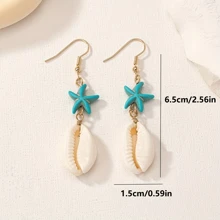 1 paire de boucles d'oreilles avec pendentif étoile de mer et coquillage, simples et à la mode dans un style plage. Convient pour un port quotidien, les vacances et en tant que cadeau pour les femmes