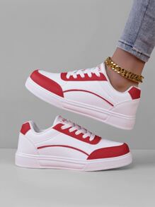 Baskets décontractées blanches et rouges pour femmes, chaussures blanches petites et polyvalentes, style coréen avec semelle épaisse, confortable avec semelle souple, légères, design mode étoile, convient pour le port en extérieur et décontracté quotidien