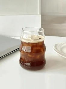 1 pièce Tasse à café en verre de 550 ml (sans paille) pour usage domestique, convenant aux femmes, tasse à boisson thé au lait. Tasses en verre à vagues esthétiques, verres à boire à design ondulé, verres à boire clairs pour café glacé, verrerie moderne et unique, verre court, verres à boissons froides, verre de cuisine créatif, tasses d'eau décoratives. Très adapté pour un usage quotidien, l'heure du café et du thé, la décoration de la maison, les réunions sociales, les cadeaux, les accessoires photo, les restaurants ou les cafés, etc. Retour à l'école
