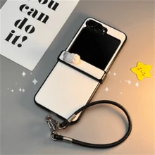 可爱3D海獭白色手机壳，带皮质挂绳，兼容Galaxy Z Flip 5/6/Z Flip6/ZFlip 5/Zflip6/Zflip5，防震后盖，防水，防摔，防刮擦