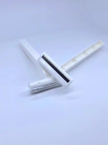 10 pezzi di rasoi usa e getta portatili, rasoi manuali a doppia lama con copertura protettiva trasparente, confezionati singolarmente. Adatti per rimuovere i peli del corpo, viso, ascelle, mani e piedi, comodi per uso domestico e da viaggio, unisex