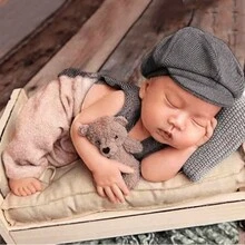 Set de 2 piezas Pantalón con tirantes y gorro para recién nacido niño, utilizado como accesorio para sesión de fotos de recién nacido, set de gorro de canillero y tirantes para fotografía de recién nacidos