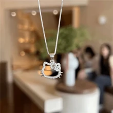 Sanrio 1 pièce Accessoire de poignet élastique avec charm Sanrio Hello chat, perles en verre émaillé de couleur cœur. Créé pour les âges 15+. Bijou officiellement sous licence, inspiré du thème mignon Y2K, idéal pour l'anniversaire et les événements festifs