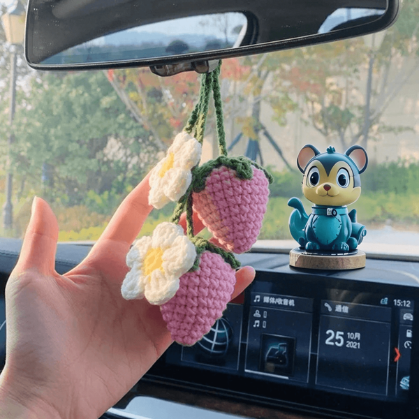 1pc Handmade Crochet Cute Strawberry Pendant Ornament, Car Interior Decor, Available In 3 Colors, New Handmade Crochet Strawberry Pendant DIY Craft, Flower Bookmark, Bag/Curtain Decor, Cute Crochet Strawberry Car Hanging Ornament For Car Rearview Mirrior Decor, Car Mirror Hanging Charms Accessories, Car Pendant Fruit For Gift-Handmade Knitted ,Handmade Keychain Bag Ornament