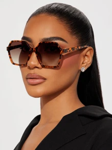 1 Paar Damen geometrischer Rahmen quadratische vintage Luxus Modegläser, einzigartig stylish und elegant, zieht jedermanns Aufmerksamkeit auf sich für Sommerurlaub am Strand, Outdoor, Reise