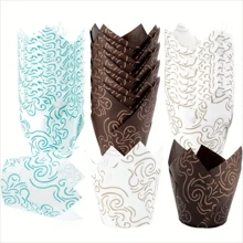 50 pièces de caissettes à cupcakes décoratives avec imprimé tulipe, caissettes de cuisson anti-huile avec des motifs floraux élégants, convenant pour les mariages, anniversaires, Halloween, Noël, baby showers, avec une variété de couleurs et de designs