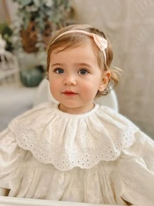 1pc Baby Girls' Soft & Absorbent Thick Gauze Bib With Adjustable Snap Closure, Elegant Princess Style, Suitable For Everyday Wear And Holidays