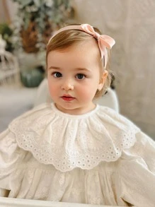 1pc Baby Girls' Soft & Absorbent Thick Gauze Bib With Adjustable Snap Closure, Elegant Princess Style, Suitable For Everyday Wear And Holidays