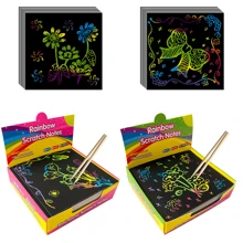50 piezas de nuevas pinturas rascables DIY creativas, cuadernos de graffiti de colores deslumbrantes. Son juguetes estudiantiles y cuadernos de pintura rascable interesantes con encuadernación de espiral. Son adecuados como regalos para fiestas de cumpleaños, festivales y otras reuniones, Día de la Madre, regalo para mamá, regreso a la escuela, útiles escolares