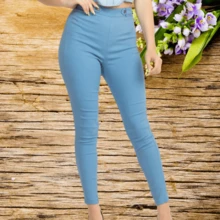 Pantalones de cintura alta con botones y lengüeta Un par de pantalones tejidos en un color sólido que presenta una cintura alta con lengüetas abotonadas, un ajuste ajustado y un largo completo, ropa de mujer - Azul - Ver 4