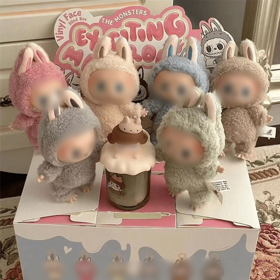 Nuevo colgante figura de PVC de Halloween, muñeca coleccionable de vinilo, primera y segunda generación en caja ciega, colgante de ropa, set con atuendo de ángel de sueño blanco