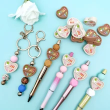1/3/5 pièces Perles de concentration en silicone avec motif de bibliothèque d'amour pour stylos, bracelets, colliers et sangles - bijoux de bibliothèque en forme de cœur vibrante et motifs de livres et de plantes, fournitures de bijouterie artisanale, accessoires originaux, bijoux de perles en silicone, décoration de bibliothèque