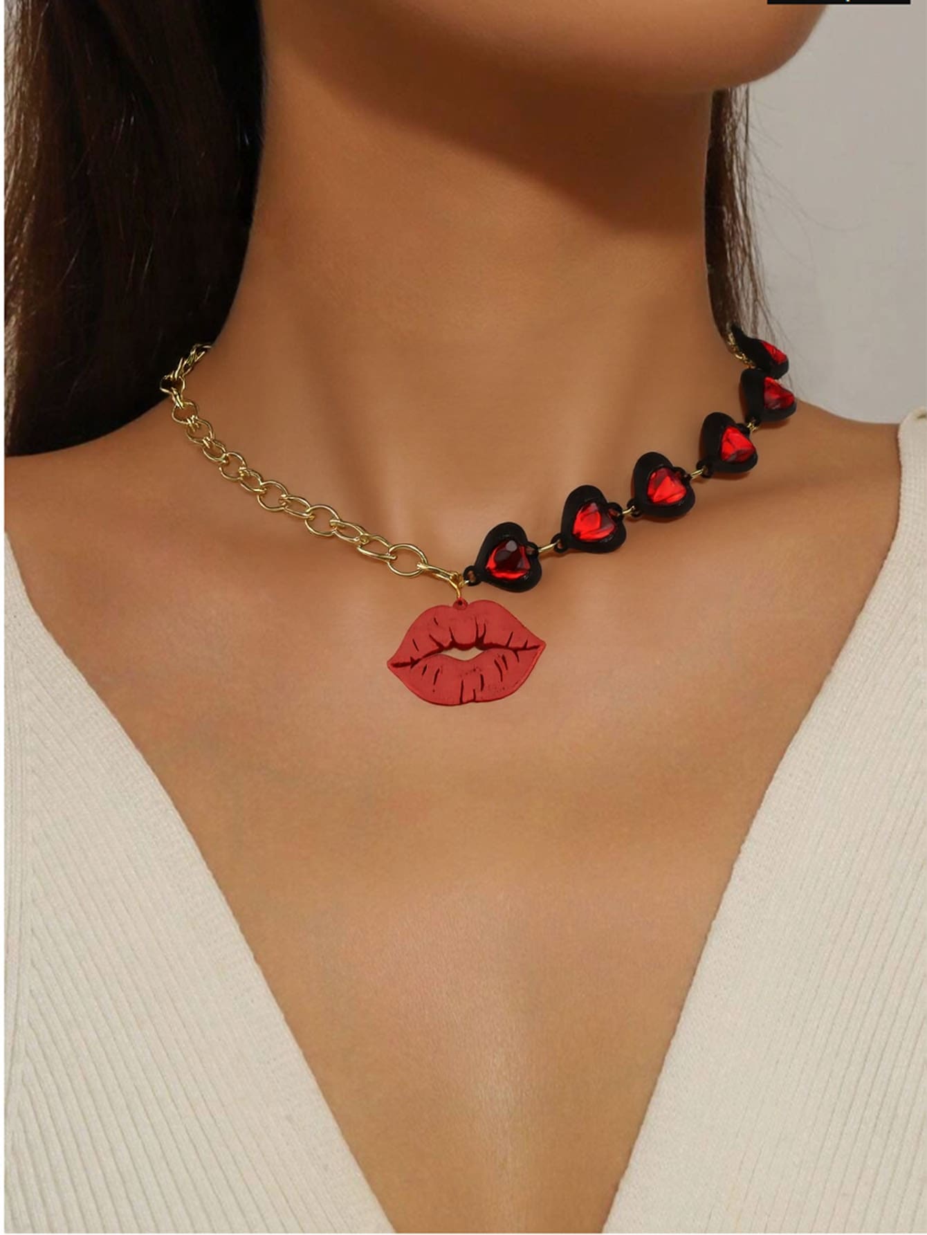 1pc Women's Fashionable Black Heart Lock Pendant Necklace With Gold Chain And Sexy Lip Charm - Yellow Gold - View 1