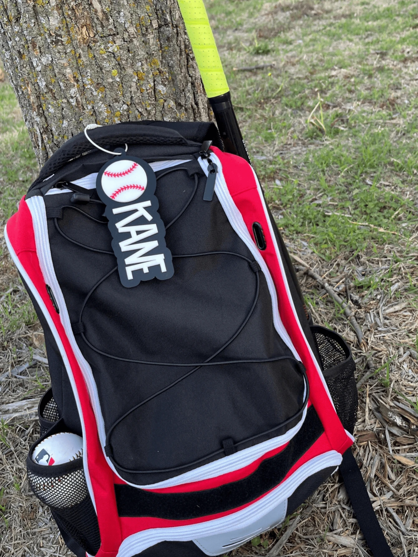 Customized Acrylic Softball Keychain With Name, Personalized Acrylic Backpack Keychain, Softball Lover Keychain, Suitable As Back To School Gift - Multicolor - View 1