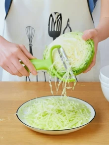 1 件多功能绿色蔬菜削皮器和切丝器 - 适用于卷心菜,易于使用的大口卷心菜切丝器 - 绿色塑料手持厨房工具,可轻松切碎和剥卷心菜、胡萝卜、花园蔬菜 - 耐用且符合人体工程学的设计,蔬菜切片机、土豆和水果 - 符合人体工程学的设计,易于切片和切丝 - 制作沙拉的必备厨房工具,颜色和款式随机 - 彩色 - 查看 2
