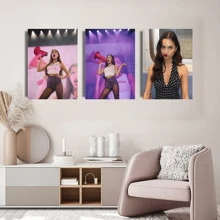 1pc/3PCS Wall Arts Posters Rock Sweetheart Olivia Rodrigo Pop Suitable For Residential And Dormitory Walls, Living Room And Bar Decoration, Dining Room Or Bathroom, Room Decoration, Frameless High-Quality, Indoor/Outdoor Canvas Art, Frameless/Framed