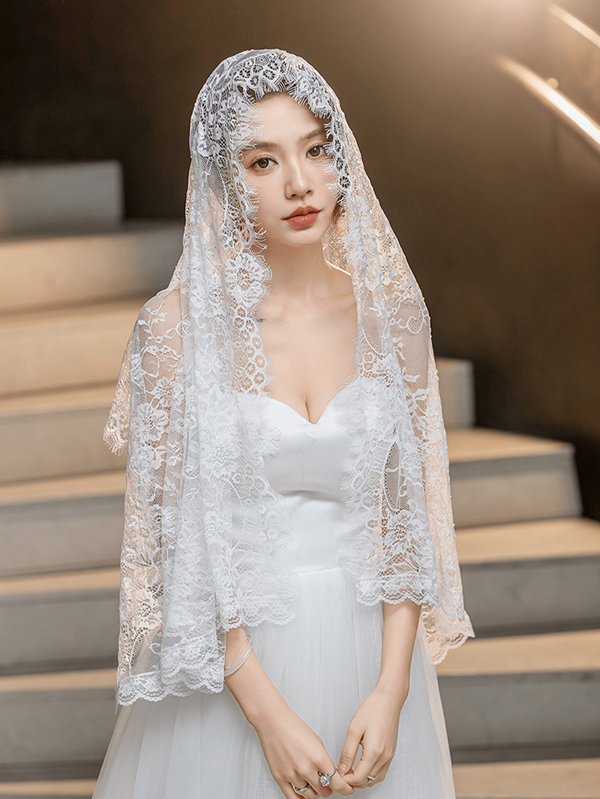 1pc Women's Mid-Length Lace Head Scarf, Black & White Hollow Out Shawl, Comfortable & Versatile, Spring/Summer Fall Clothes For Women