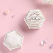 1 件六角形天鹅绒戒指盒，多种颜色可选，2 个插槽戒指盒，婚礼订婚仪式展示盒，订婚婚礼节日礼物装饰