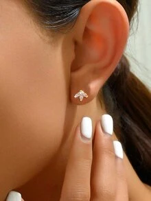 1pc S925 Sterling Silver Fashion Low-Allergenic Stud Earrings, Multiple Shapes Available, Suitable For Women, Decorated With Sparkling Zirconia, Minimalist & Elegant, Suitable For Daily Wear Earrings, Perfect Jewelry Gift, Suitable For Daily Use