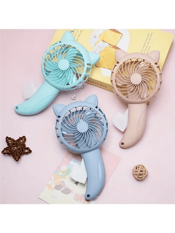 1 Stück süßer tragbarer Katzen-Handventilator, drücke den Ventilator von Hand, ohne Batterie, aus ABS-Material. Multifunktionaler Ventilator, geeignet für interaktives Spielzeug/Handgriffe und Greifwerkzeuge/Cooling-Tools. Es ist ein Must-Have für die Sommerkühlung. Ein beliebtes Internet-Star im Jahr 2025. Mit einer Hand ist es ein tragbares Spielzeug.