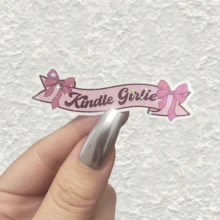 Kindle Girlie 防水乙烯基贴纸 - 粉色蝴蝶结书法设计，适用于笔记本电脑、水瓶等，贴纸 | 书法字体贴纸 | 背胶，防水贴纸，学习用品，返校季