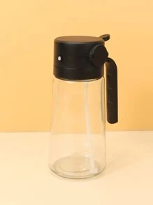 1 pieza Dispensador de aceite de cocina multifunción de 470ml. Disponible en opciones de color negro y blanco. Este innovador recipiente ofrece opciones tanto de vertido como de rociado. El diseño de rociado distribuye el aceite de manera uniforme, ideal para una cocción saludable, apto para freír, hornear, suministros para cena familiar y suministros para fiestas.