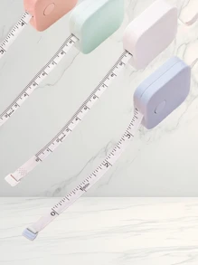 1 pièce Règle carrée automatique de style nordique, de couleur bonbon, mini mètre à ruban petit pour mesurer les vêtements. Mètre à ruban petit de 1,5 mètres avec corde de suspension, mesure automatique de la rétractation, trois circonférences, mètre à mesurer souple, mesures métriques et impériales, multifonctionnel pour la mesure de la longueur, usage de bureau