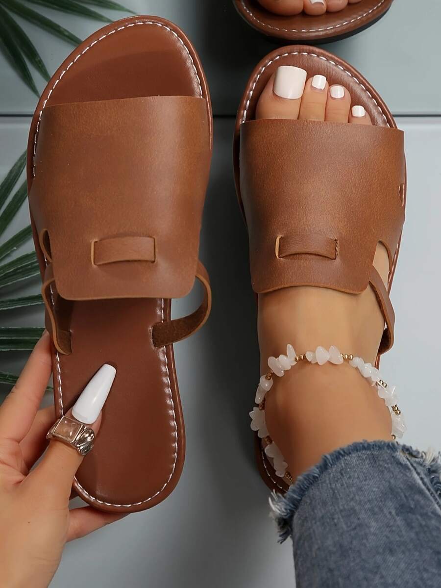 New Plus Size Women Open Toe Hollow Casual Flat Slippers, Comfortable And Versatile, Suitable For Beach And Vacation, Summer - Brown - View 1