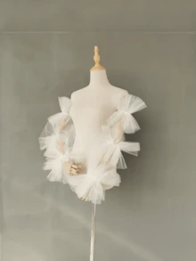 1 Pair White Puff Sleeve Cuffs, Bridal Gown Gloves Sleeve Cuffs, Photography Prop For Studio Photoshoot, Bride Wedding Gloves, Long Tulle Mesh Sleeve Cuffs, Chiffon Crystal Tulle Arm Sleeve Cuffs, Detachable Versatile Sleeve Cuffs, Bridal Gown Arm Sleeves, Tulle Dress Sleeves, Sleeveless Dress Arm Cuffs, Applicable For Wedding, Party, Performance, Cosplay, Decorative Accessory Autumn Accessories