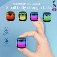 Kinglucky سماعة لاسلكية صغيرة بسلاسل من كينج لاكي مع صوت محيطي استريو 360 درجة، إقران، ميكروفون مدمج وشحن USB - تصميم ملون مطلي مصغر محمول مناسب للمنزل والجيم والخارج وليالي السينما وترفيه المنزل | تجهيزات صوتية أنيقة | جودة صوت عالية