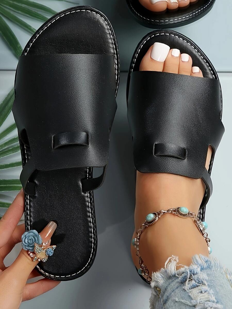 Nuevas sandalias planas cómodas y casuales de talla grande para mujer con punta abierta y diseño hueco, versátiles y de estilo fashionable para el verano y las vacaciones en la playa - Negro - Ver 1