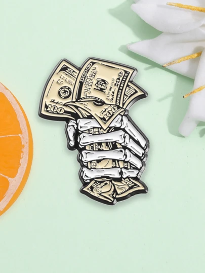 1枚摇滚骷髅珐琅胸针 - 男士大胆时尚宣言 - 手工恐怖胸针 - 万圣节完美之选 - 背包、服装和帽子装饰背包，适合学生、Kpop爱好者、教师用品、包包挂饰、办公配件、衬衫、夹克、珠宝、圣诞节、秋冬季配饰，适合青少年、青年、男士、休闲、户外、运动、度假、毕业礼物、生日、日常佩戴的服装别针，趣味可爱教师礼物，服装配饰，男士礼物，包包别针