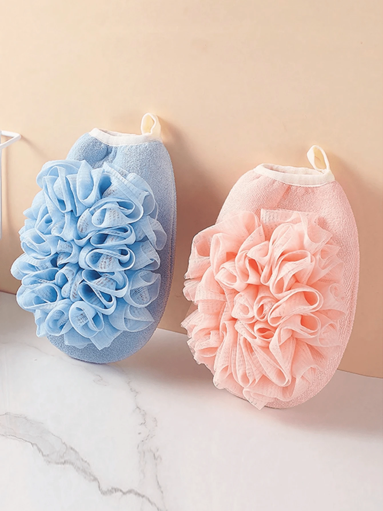 1pc Dual Purpose Bath Towel With Fine Yarn And Soft Back Rubbing. 2-In-1 Women's Bath Towel Gloves That Do Not Harm The Skin - Multicolor - View 1