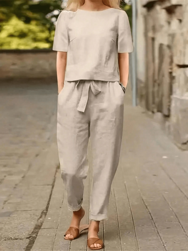 Plus Size Women Summer Solid Color Short Sleeve Pocket Top And Pants Set