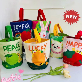 1 件水桶形油画风格可爱印花单肩托特包，户外便携手提包，帆布学生纸盒包