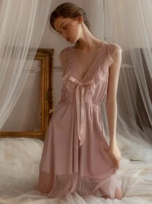 Conjunto de lencería sexy con pijama largo de seda, camisón con encaje estilo eólico y ropa de dormir que se puede usar fuera de casa