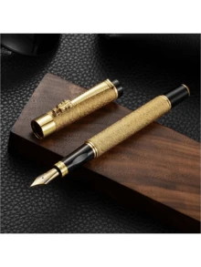 1 支哑光金色商务金属笔，铱金笔尖 0.5 毫米，适配 2.6 毫米墨囊。适用于日常书写、商务、办公室、学校、学生书法练习。
