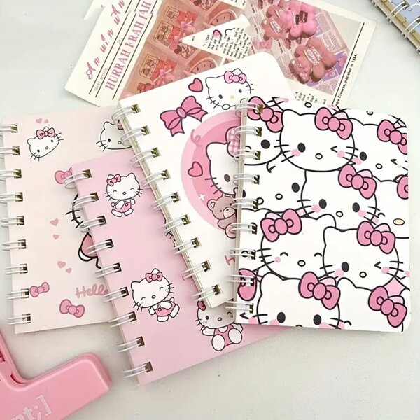Sanrio 1 طقم من 4 دفاتر ملفوفة على شكل شخصية هالو كيتي، كتب كرتونية سميكة، القرطاسية للواجبات المنزلية رخيصة الثمن وجذابة للغاية