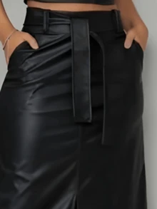 Midi Skirt In Leatherette With Front Slit, Black Pocket, Knee-Length Skirt - Black - View 3