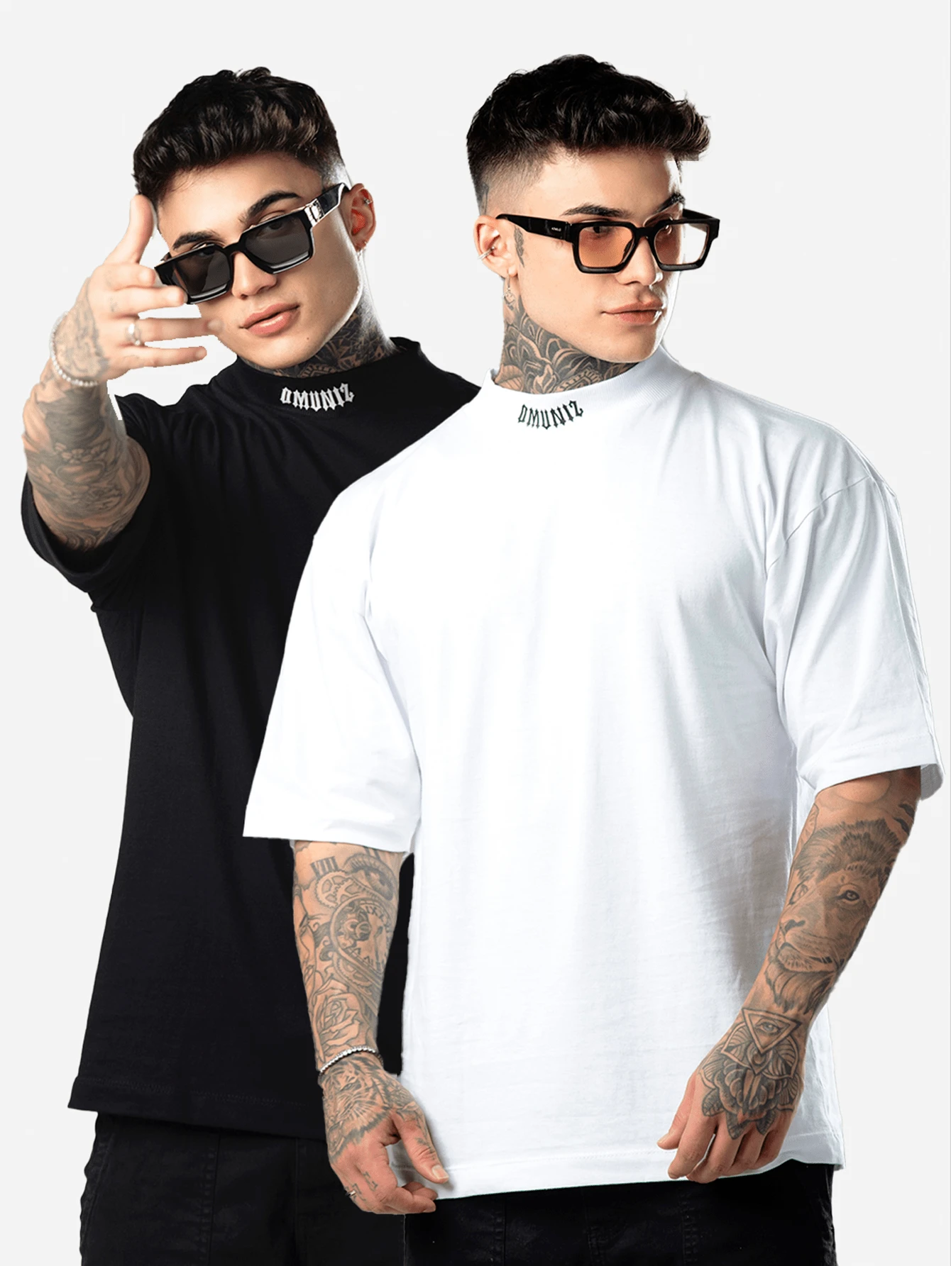 DMUNIZ Oversized Streetwear Turtleneck T-Shirts With Glorious Print On The Collar - Đen/Trắng - Xem 1