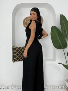 V-Neck, Thin-Strap, Wide-Leg Jumpsuit With Tailored Belt - màu đen - Xem 2
