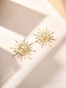 1 Pair Metal Stylish Sunflower Earrings, Elegant Asymmetric Floral Stud Earrings For Women, For Daily, Street, Festival Wear